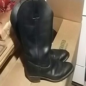 Black cowboy boots